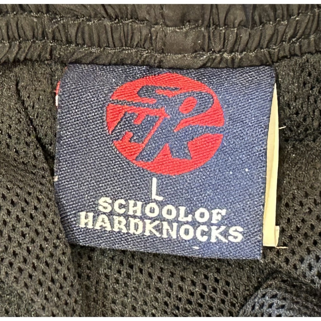 SOHK SCHOOL OF HARD KNOCKs ナイロンパンツ　Lサイズ メンズのパンツ(ワークパンツ/カーゴパンツ)の商品写真