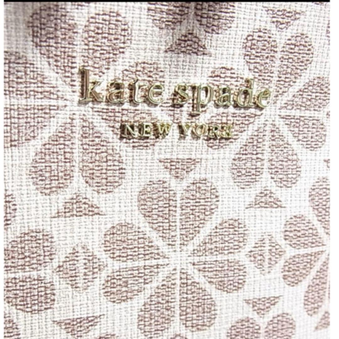 kate spade new york(ケイトスペードニューヨーク)の♡正規品未使用 ♡ケイトスペード♡フラワーコーテッド　リュック♡ レディースのバッグ(リュック/バックパック)の商品写真