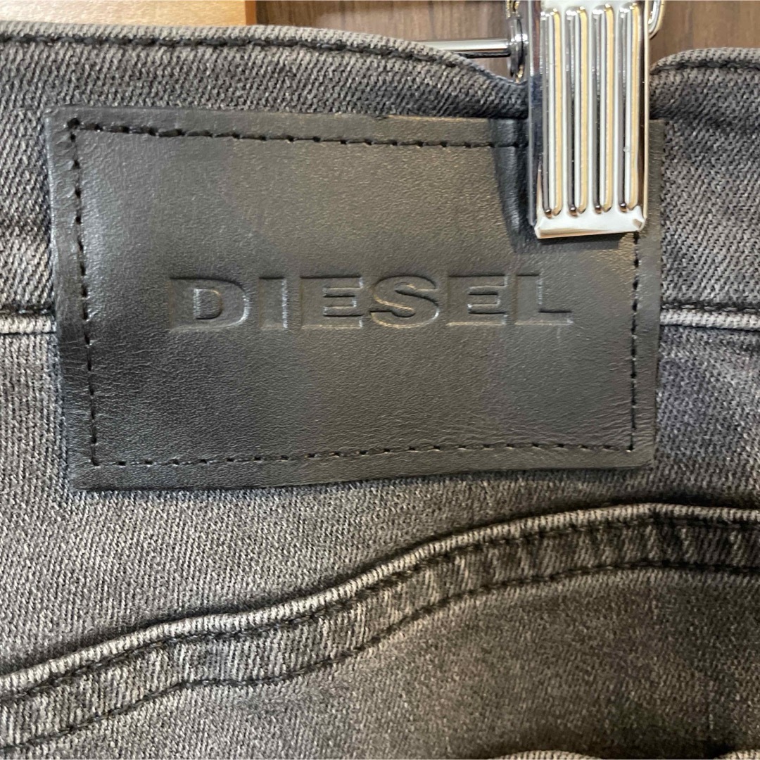 DIESEL(ディーゼル)のディーゼル　ジーンズ　D-Luster W30 L30 メンズのパンツ(デニム/ジーンズ)の商品写真