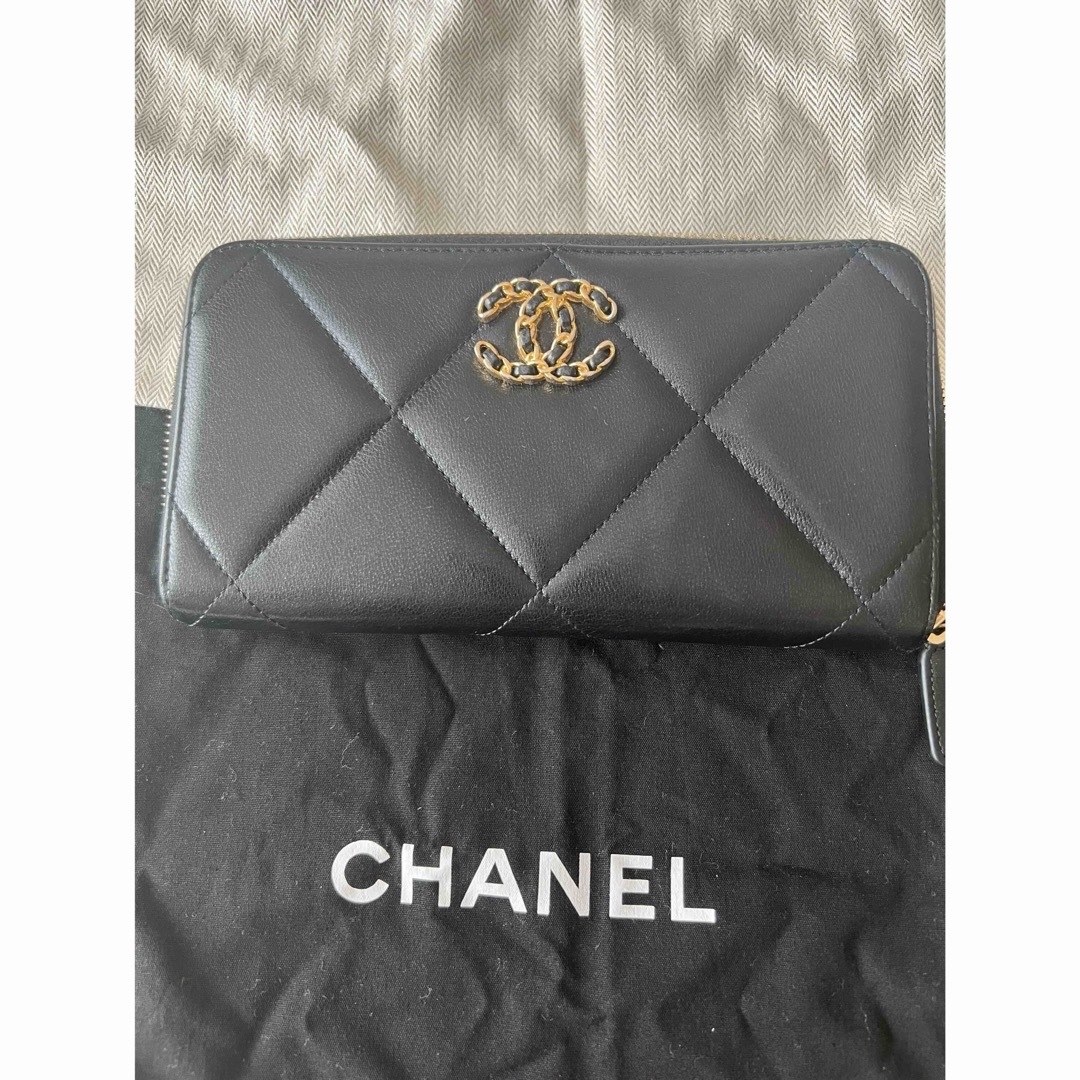 CHANEL(シャネル)のCHANEL 長財布 19 ディズヌフ ラムスキン メンズのファッション小物(長財布)の商品写真