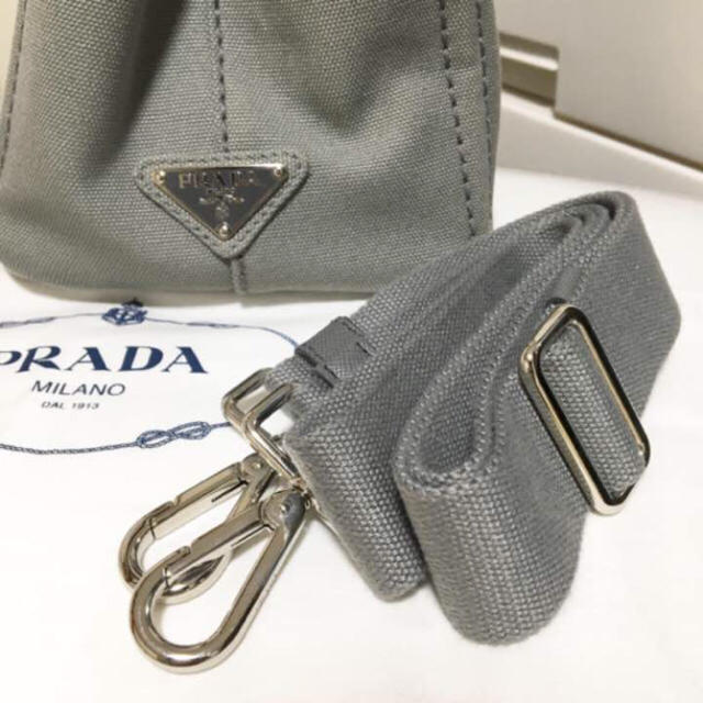 PRADA(プラダ)の美品❤️PRADA カナパ バッグ S❤️ レディースのバッグ(トートバッグ)の商品写真