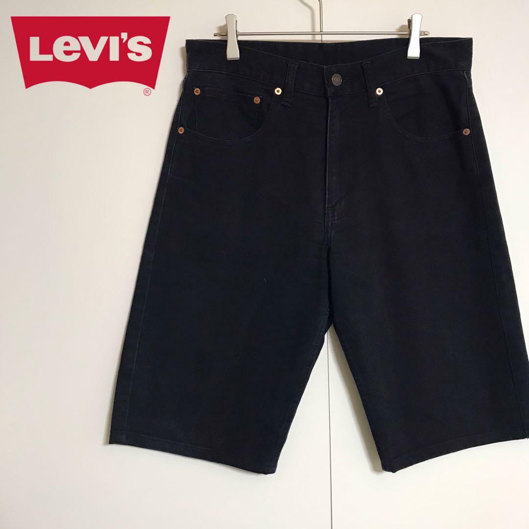 Levi's(リーバイス)の【ショート丈】リーバイス　チノハーフパンツ　ブラック　W32  A1016 メンズのパンツ(ショートパンツ)の商品写真