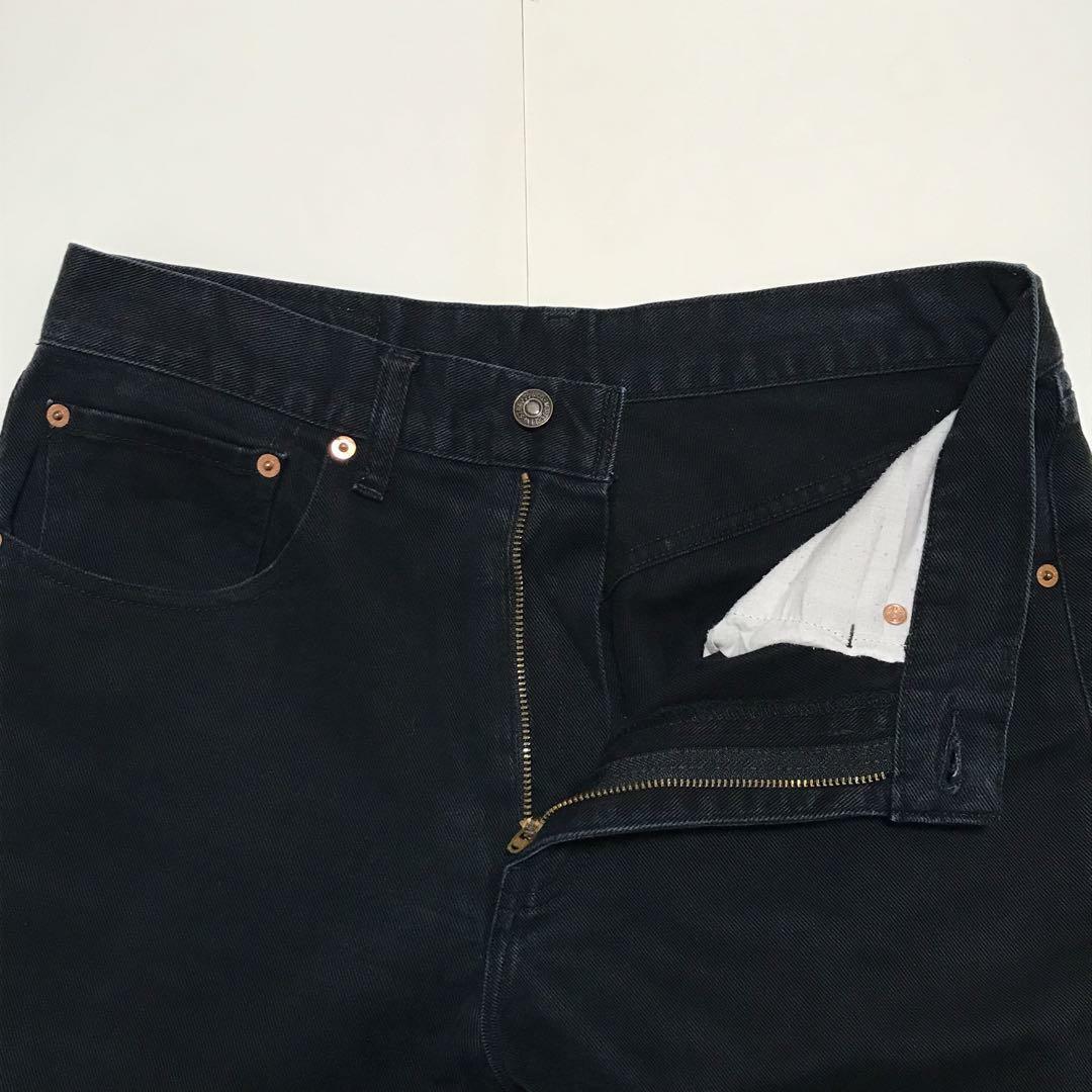 Levi's(リーバイス)の【ショート丈】リーバイス　チノハーフパンツ　ブラック　W32  A1016 メンズのパンツ(ショートパンツ)の商品写真