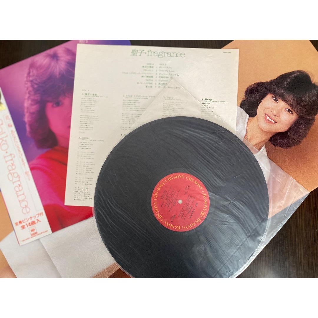 松田聖子「聖子・fragrance」レコード エンタメ/ホビーのCD(ポップス/ロック(邦楽))の商品写真