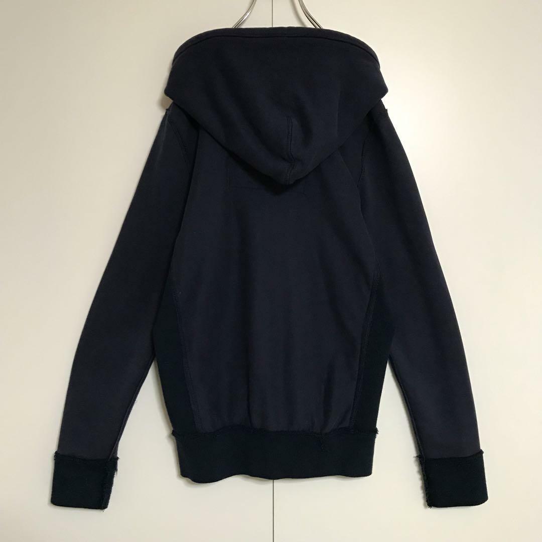 Abercrombie&Fitch(アバクロンビーアンドフィッチ)の【裏起毛】アバクロンビー＆フィッチ　ロゴ入りパーカー　ダメージ加工　C397 メンズのトップス(パーカー)の商品写真