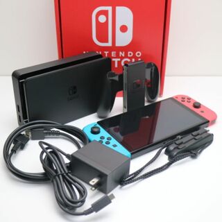 ニンテンドースイッチ(Nintendo Switch)の新品同様 Nintendo Switch 有機ELモデル   M666(携帯用ゲーム機本体)