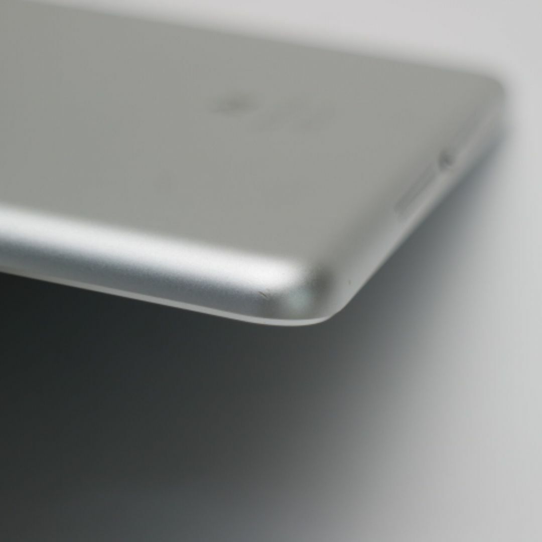 Apple(アップル)の超美品 iPad Air Wi-Fi 16GB シルバー  M666 スマホ/家電/カメラのPC/タブレット(タブレット)の商品写真