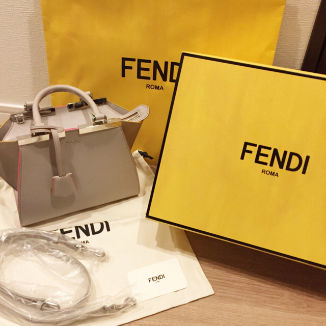 銀座 FENDI.3JOURS.トロワジュール