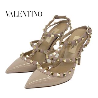 ヴァレンティノ(VALENTINO)のヴァレンティノ VALENTINO パンプス 靴 シューズ パテント ピンクベージュ ゴールド サンダル ロックスタッズ パーティーシューズ(ハイヒール/パンプス)