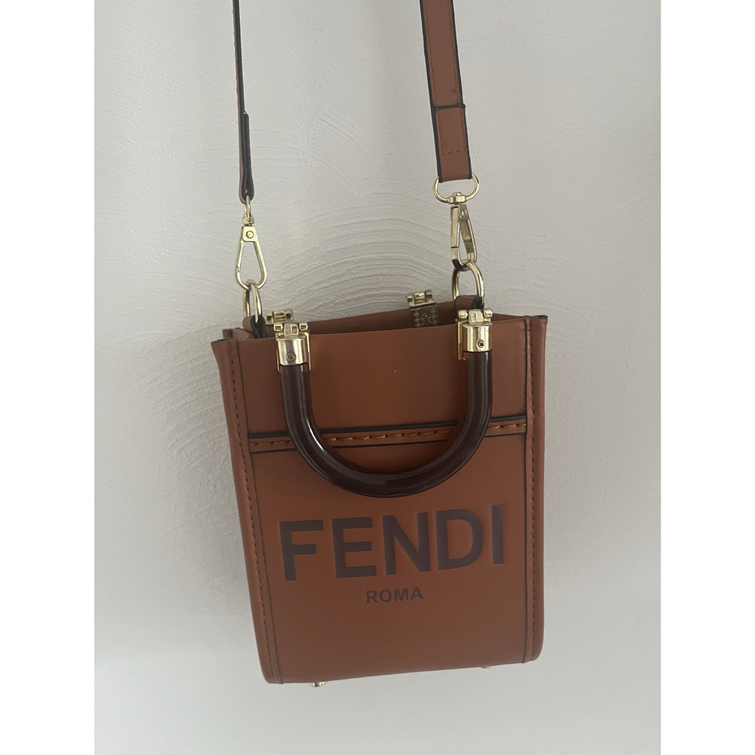 FENDI(フェンディ)のFENDI バッグ レディースのバッグ(ショルダーバッグ)の商品写真