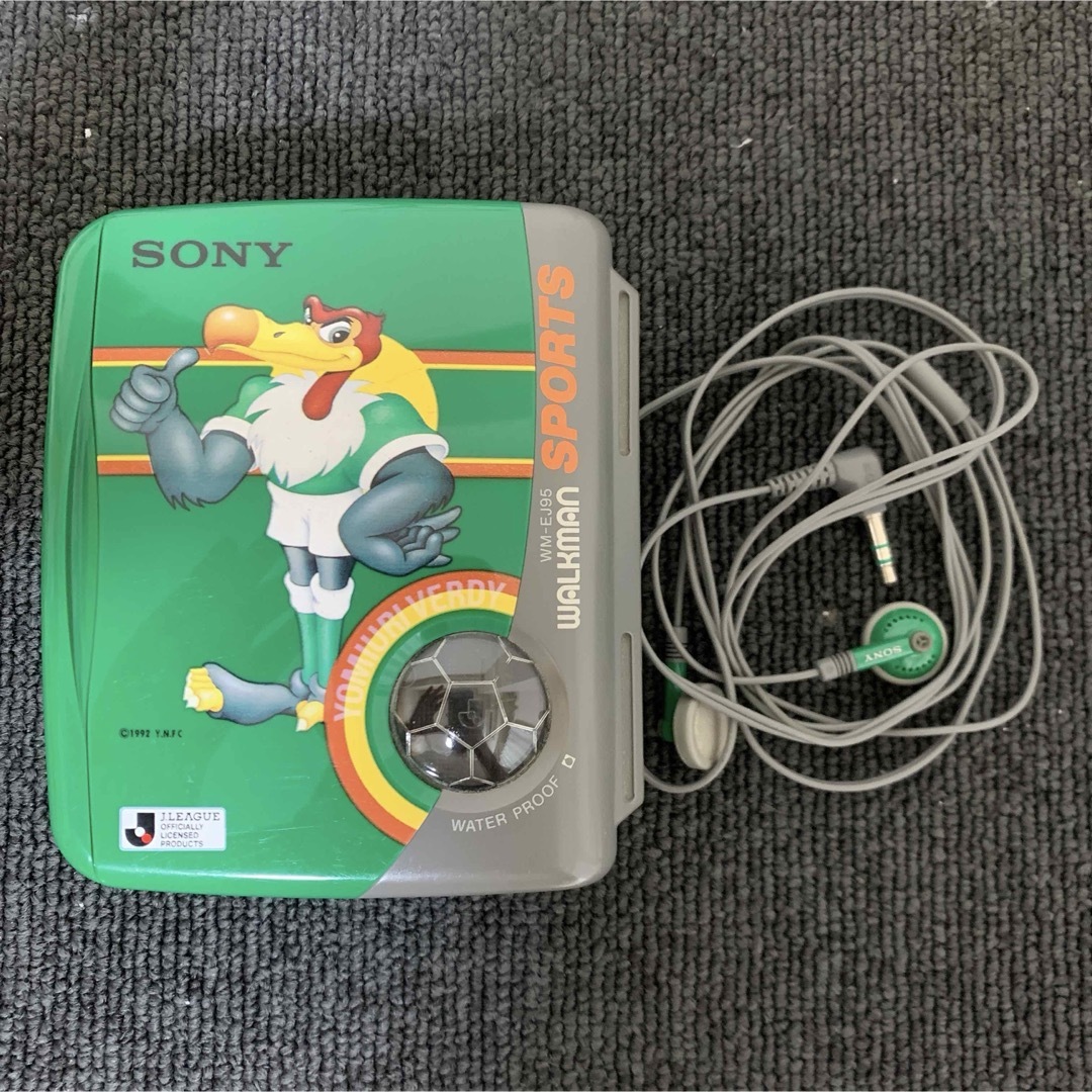 SONY(ソニー)のSONY WALKMAN WM-EJ95 ヴェルディ川崎 Jリーグ ウォークマン スマホ/家電/カメラのオーディオ機器(ポータブルプレーヤー)の商品写真