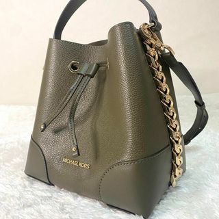 マイケルコース(Michael Kors)の【未使用】　マイケルコース　ハンドバッグ　バケット　巾着　ドローストリング　緑(ショルダーバッグ)