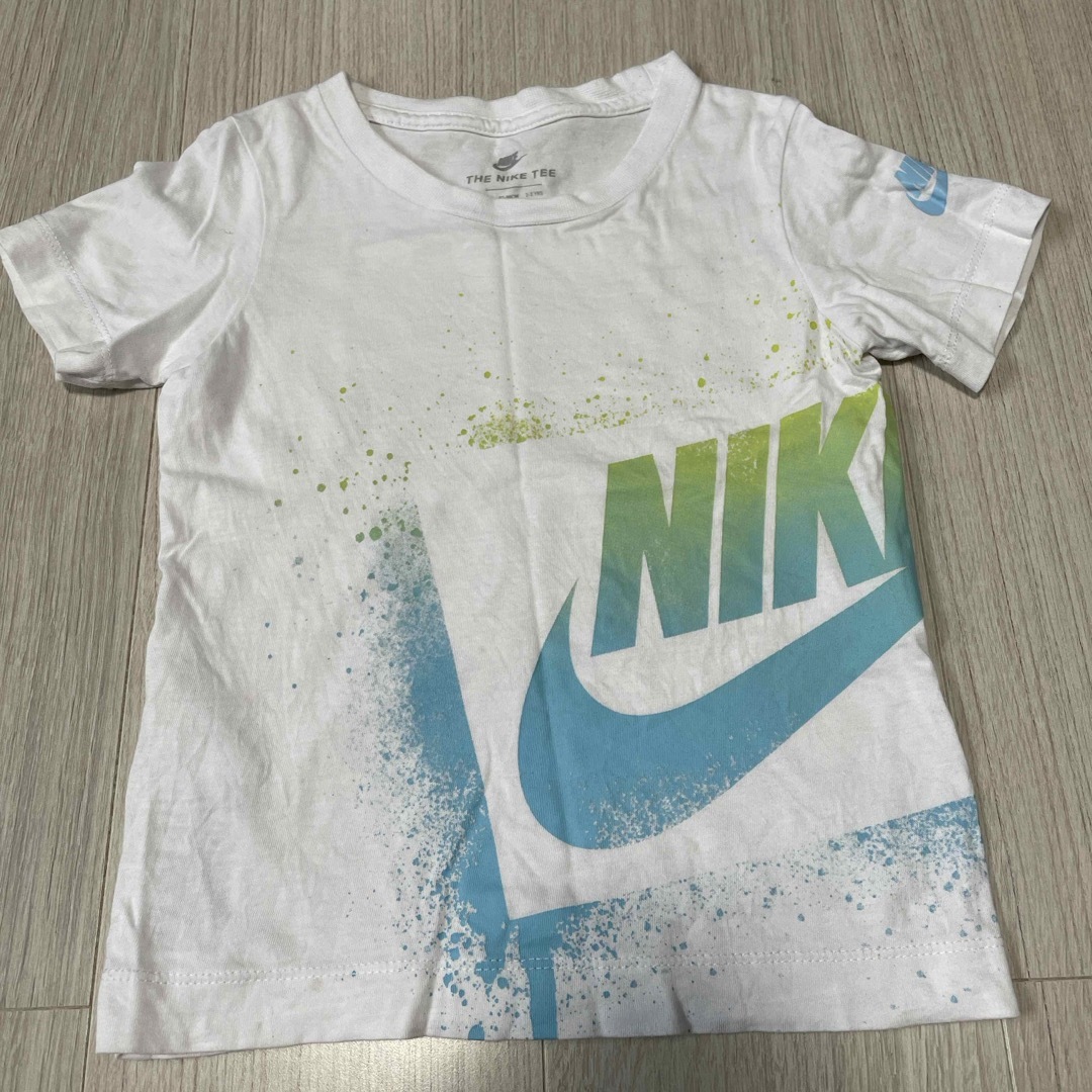 NIKE(ナイキ)のNIKE キッズ　半袖Tシャツ キッズ/ベビー/マタニティのキッズ服男の子用(90cm~)(Tシャツ/カットソー)の商品写真