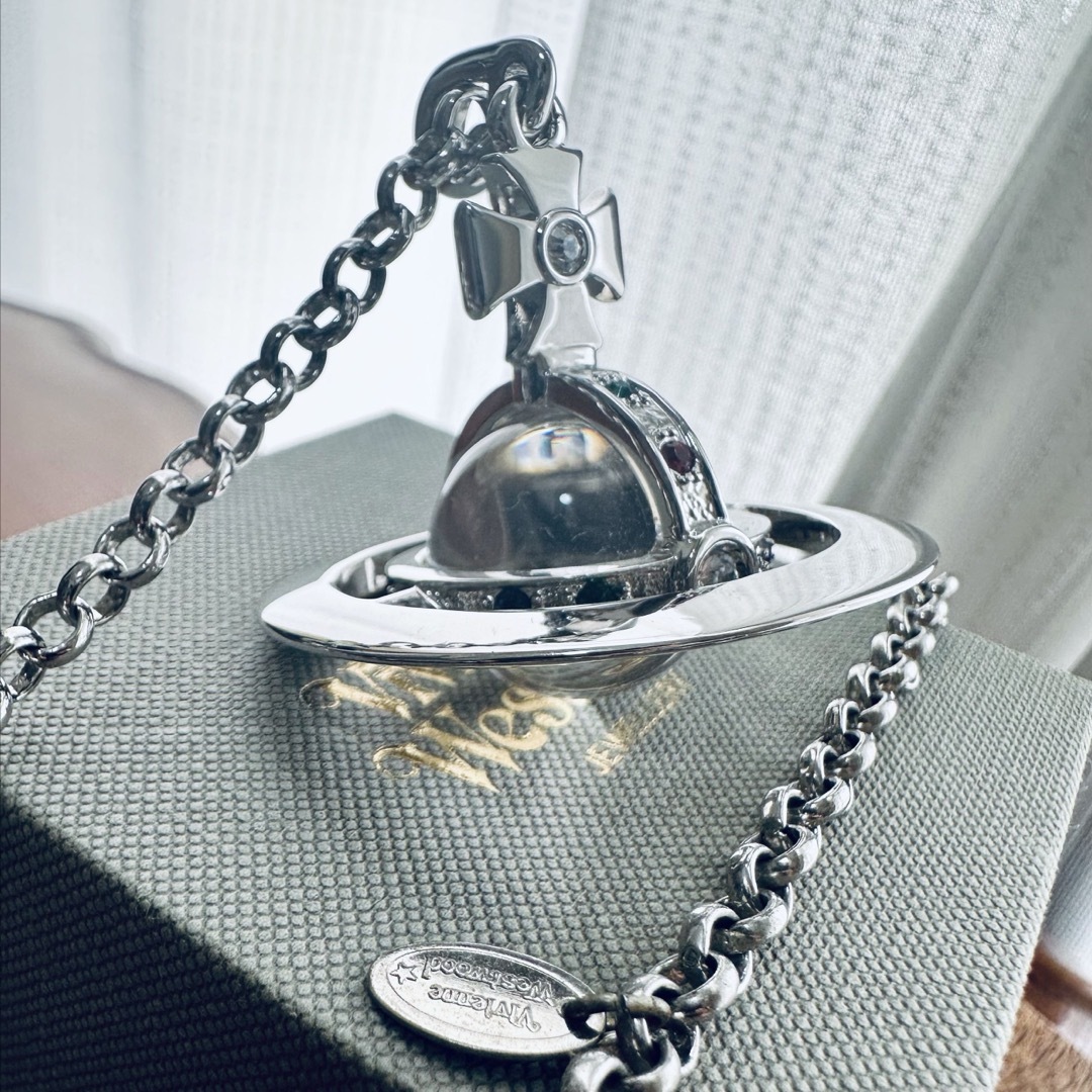 Vivienne Westwood(ヴィヴィアンウエストウッド)の希少工房刻印VivienneWestwoodスモールオーブシルバー レディースのアクセサリー(ネックレス)の商品写真