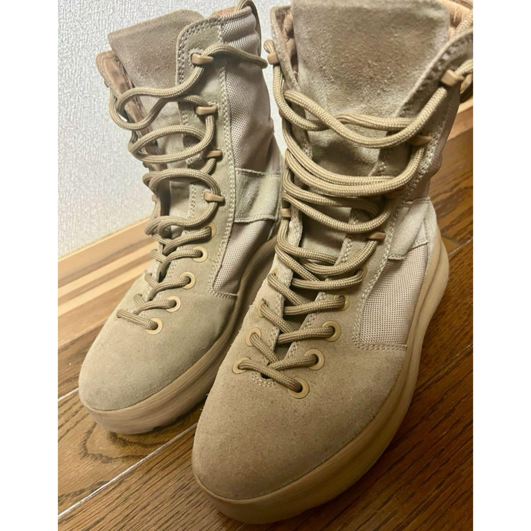 YEEZY（adidas）(イージー)のYEEZY SEASON 3 MILITARY BOOT 40 メンズの靴/シューズ(ブーツ)の商品写真