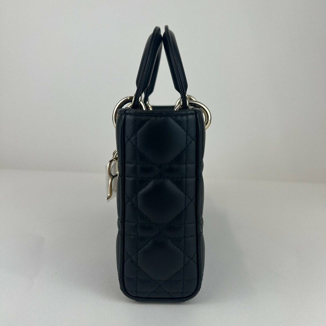 Christian Dior(クリスチャンディオール)の新品未使用 ChristianDior クリスチャンディオール LADY D-JOY レディ ディジェイ スモールバッグ Black ブラック GHW ゴールド金具 85-MA-0263 ショルダーバッグ レディースのバッグ(ショルダーバッグ)の商品写真