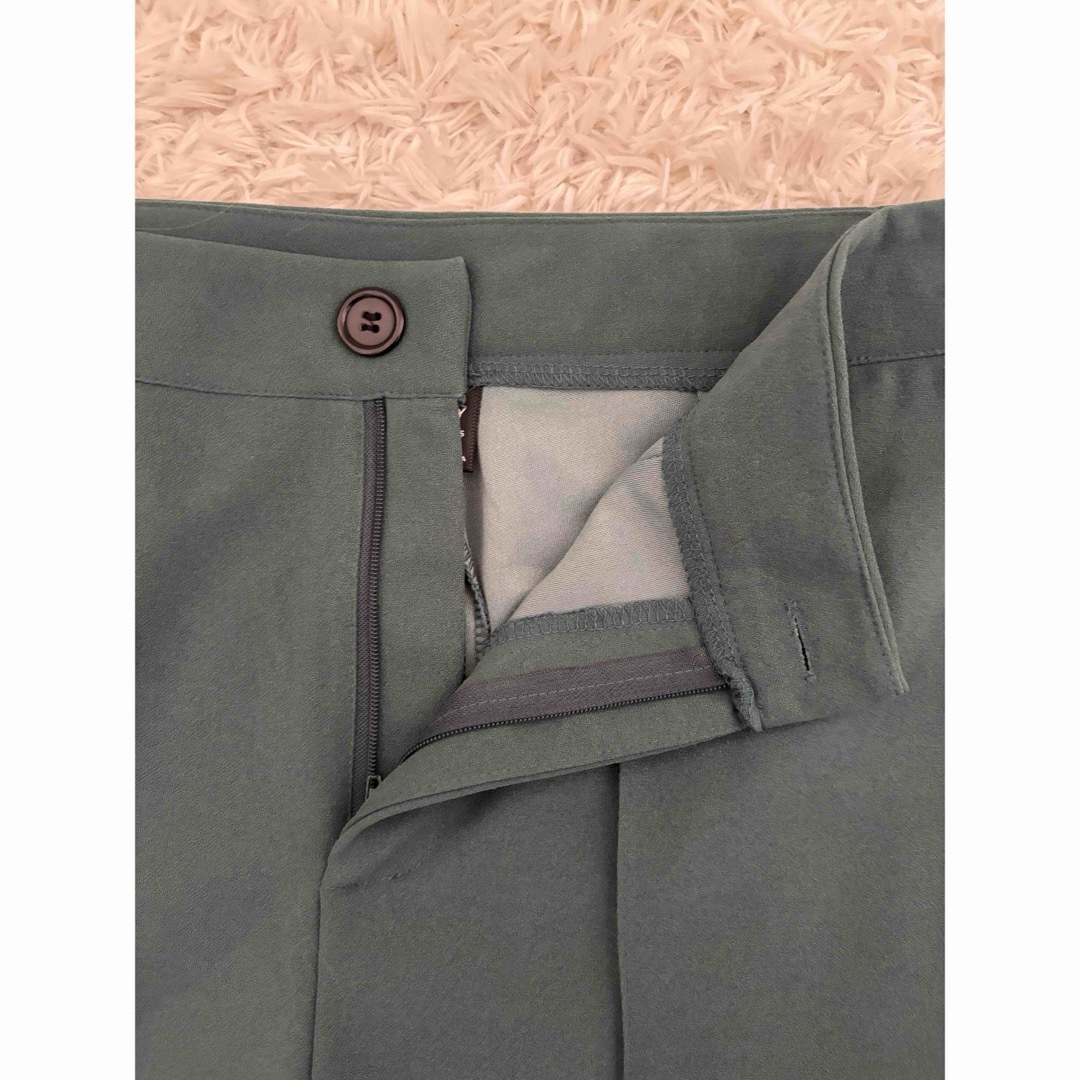SHEIN(シーイン)のSHEIN シーイン パンツ 伸縮性 深緑 フレアパンツ S レディースのパンツ(カジュアルパンツ)の商品写真
