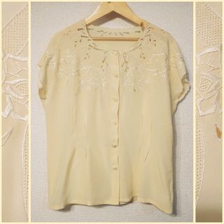 ヴィンテージ(VINTAGE)の昭和レトロ古着★薔薇刺繍型抜きスカラップ半袖ブラウス(シャツ/ブラウス(半袖/袖なし))