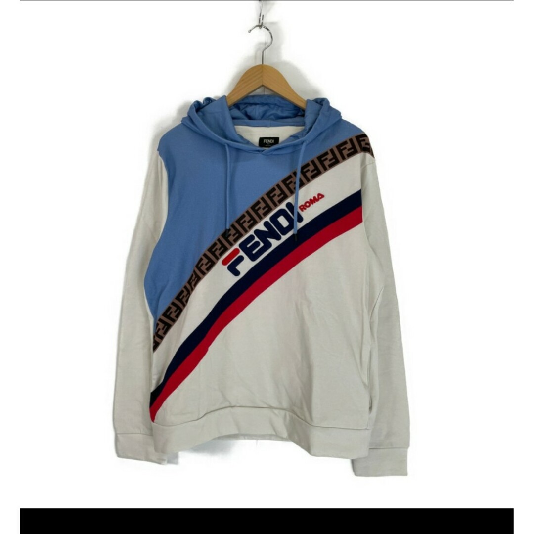 FENDI - FENDI パーカー Lサイズの通販 by らいら's shop|フェンディ FENDI - FENDI パーカー Lサイズの通販 by らいら's shop|フェンディ