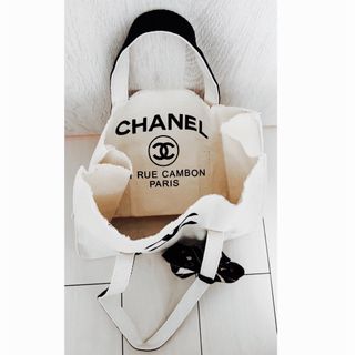 CHANEL  ショッピングバッグ　トートバッグ   リボン付き 