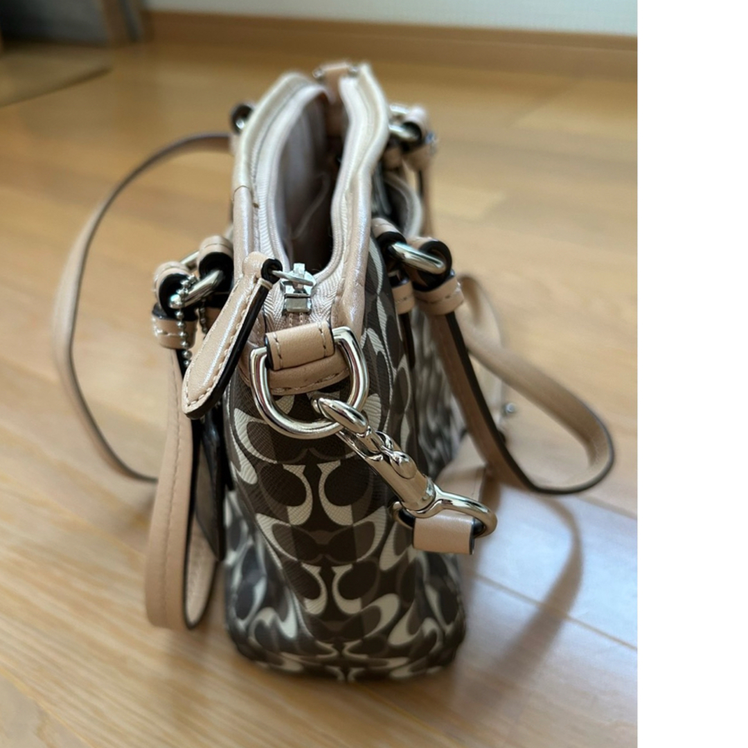 COACH(コーチ)のコーチ　ショルダーバック レディースのバッグ(ショルダーバッグ)の商品写真