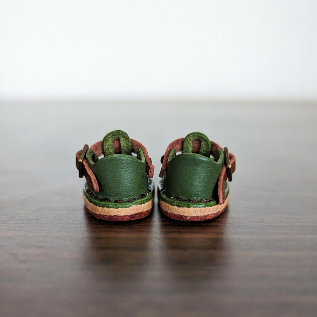 ミニチュア サボ シューズ 靴 ネオブライス 革 ブーツ アイシード 深緑 ハンドメイドのおもちゃ(ミニチュア)の商品写真