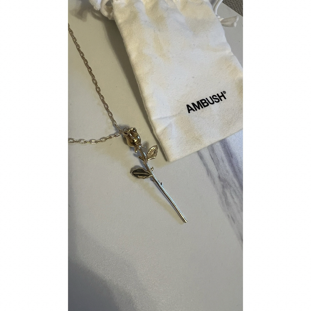 AMBUSH(アンブッシュ)のAMBUSH ROSE CHARM NECKLACE メンズのアクセサリー(ネックレス)の商品写真