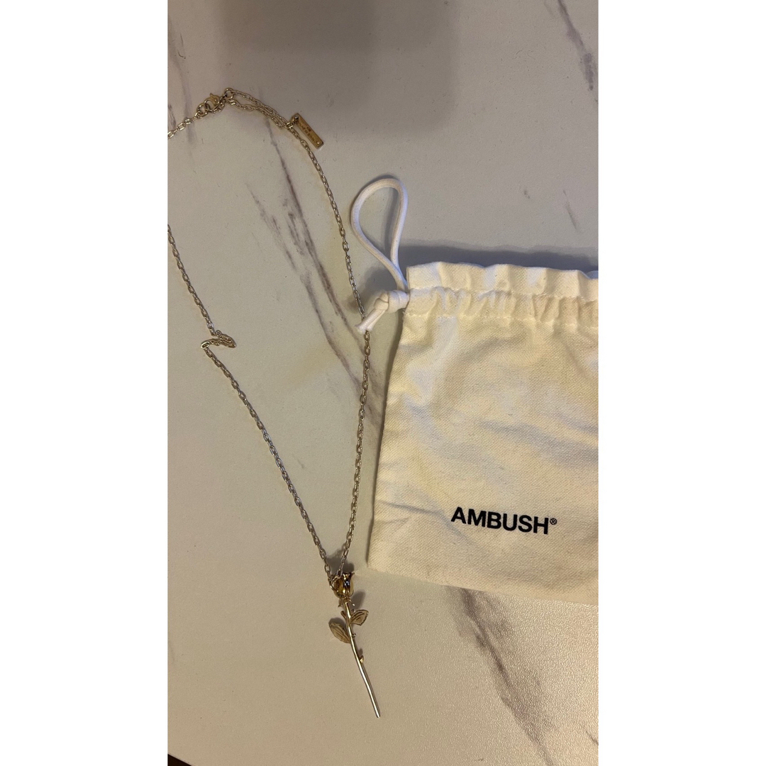 AMBUSH(アンブッシュ)のAMBUSH ROSE CHARM NECKLACE メンズのアクセサリー(ネックレス)の商品写真