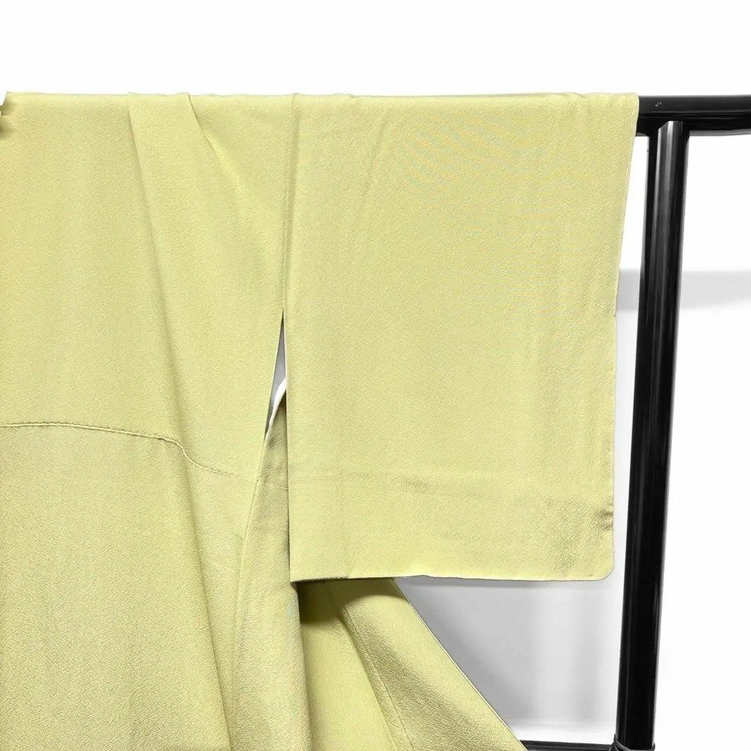作家もの　色無地　薄柳色　着物　035w レディースの水着/浴衣(その他)の商品写真