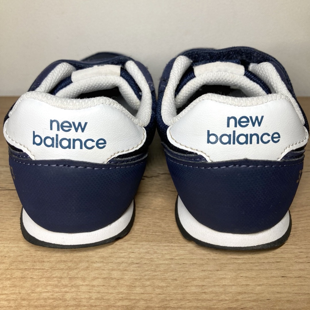 New Balance(ニューバランス)のニューバランス スニーカー 373  ネイビー 16.5 newbalance キッズ/ベビー/マタニティのキッズ靴/シューズ(15cm~)(スニーカー)の商品写真