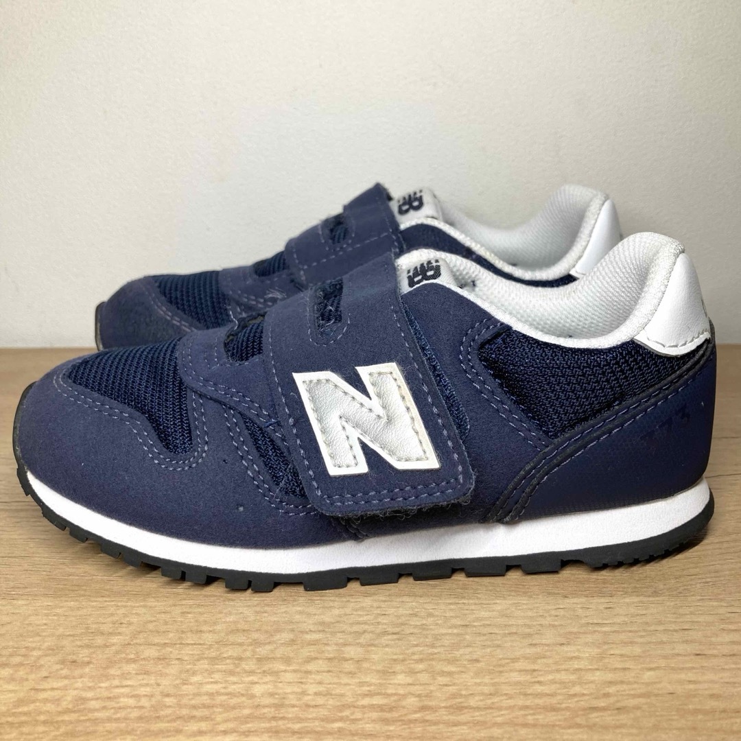 New Balance(ニューバランス)のニューバランス スニーカー 373  ネイビー 16.5 newbalance キッズ/ベビー/マタニティのキッズ靴/シューズ(15cm~)(スニーカー)の商品写真