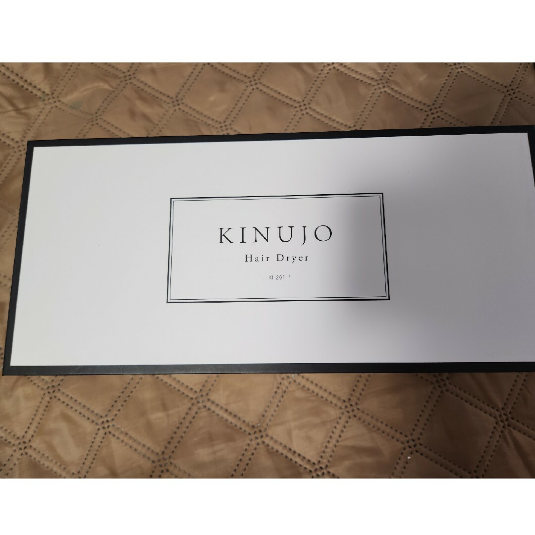 KINUJO(キヌジョ)のKINUJO マイナスイオンヘアドライヤー キヌージョ KH201 スマホ/家電/カメラの美容/健康(ドライヤー)の商品写真