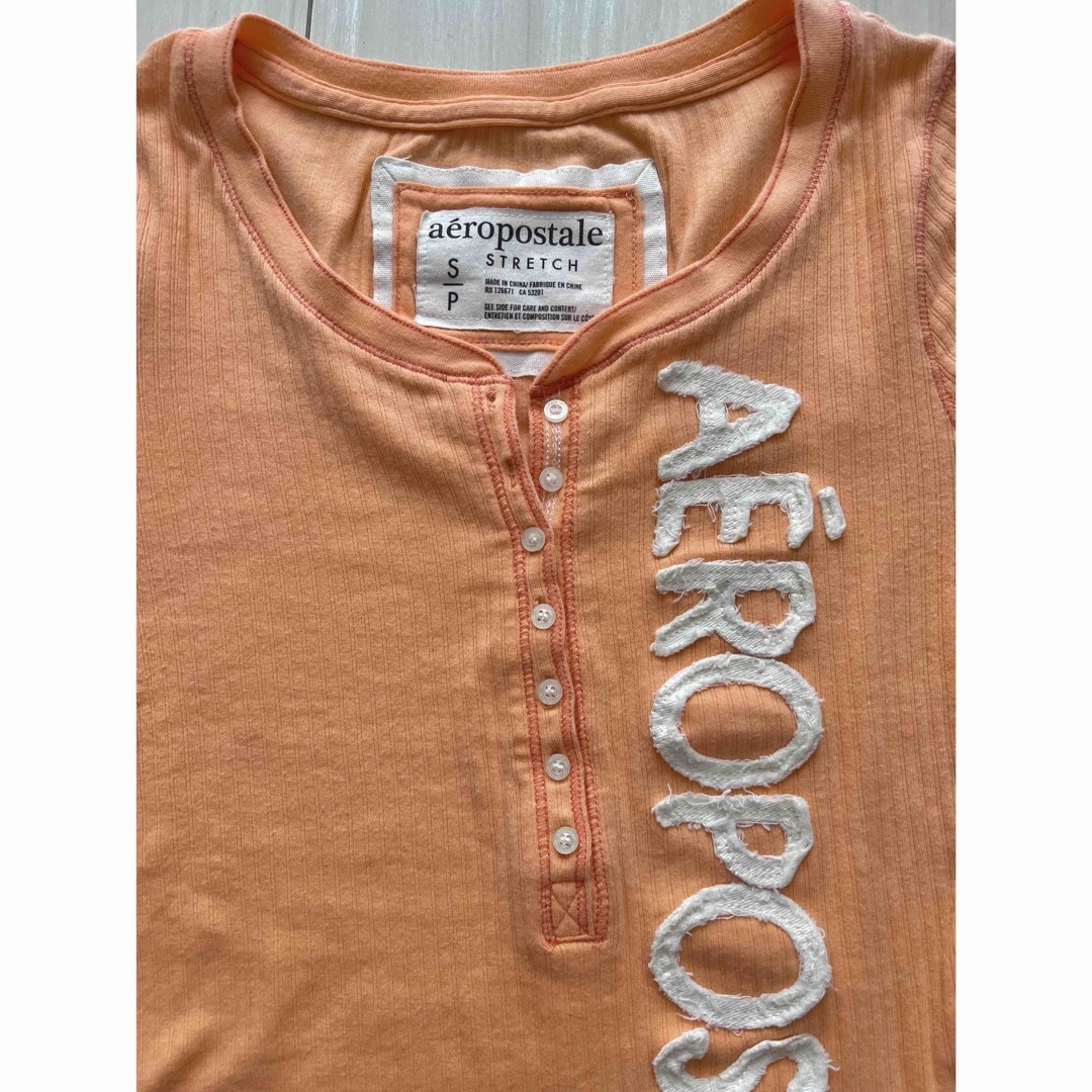 AEROPOSTALE(エアロポステール)のエアロポステール　Tシャツ２枚 レディースのトップス(Tシャツ(半袖/袖なし))の商品写真