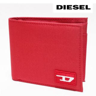 ディーゼル(DIESEL)の《ディーゼル》新品 軽量 レッドDロゴパッチ スタイリッシュな2つ折り財布(折り財布)