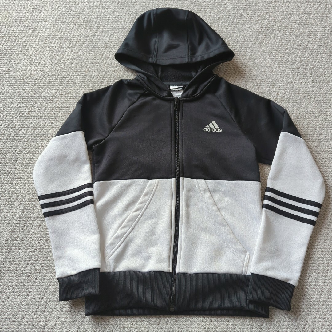 adidas(アディダス)の【adidas】キッズ 150 ジャージ フード付き ジップ 3ストライプ キッズ/ベビー/マタニティのキッズ服男の子用(90cm~)(その他)の商品写真