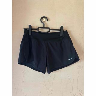 ナイキ(NIKE)の■ナイキ レディース インナーパンツつきショートパンツ　Ｍ　ブラック(その他)