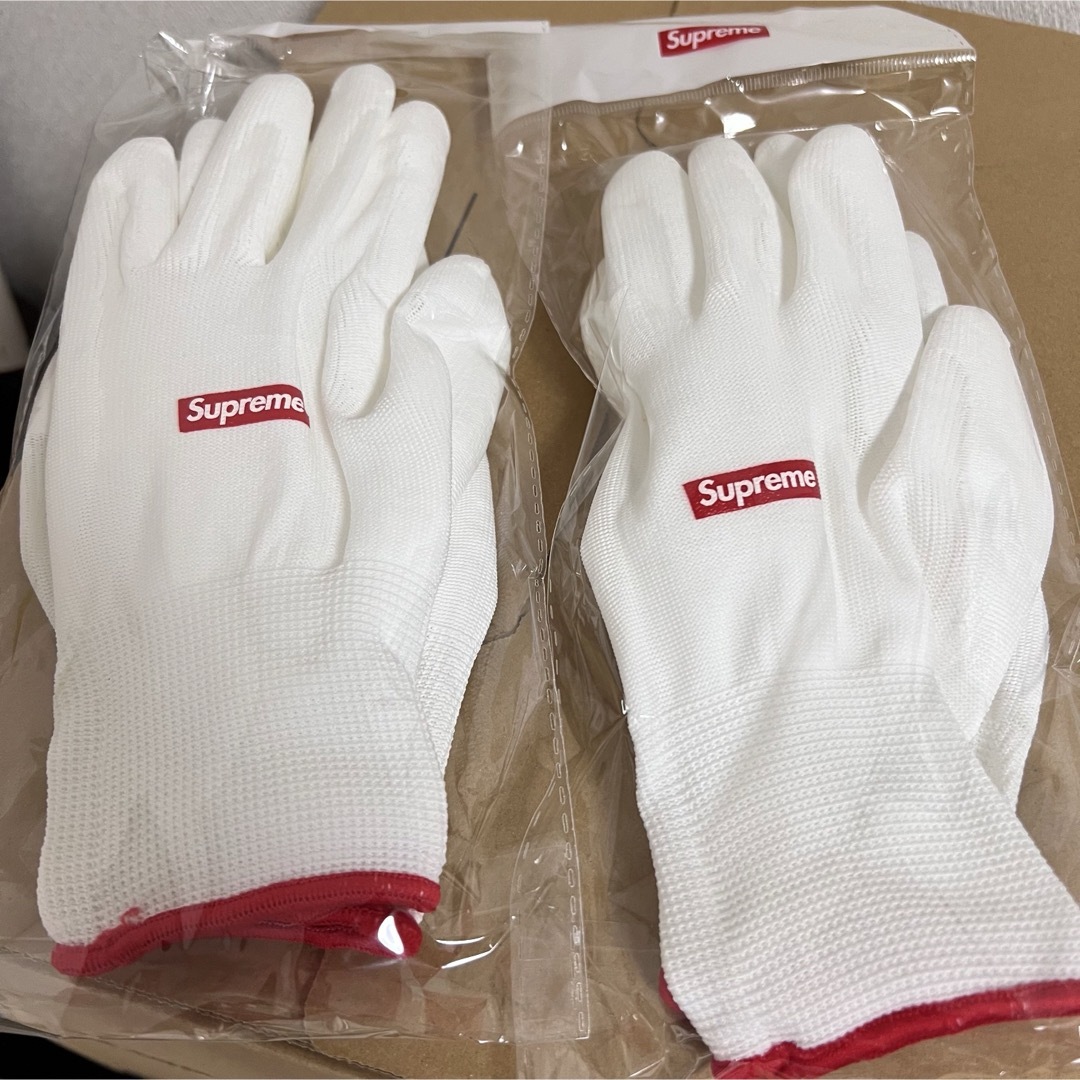 Supreme(シュプリーム)のsupreme rubberized gloves シュプリーム ノベルティ エンタメ/ホビーのコレクション(ノベルティグッズ)の商品写真