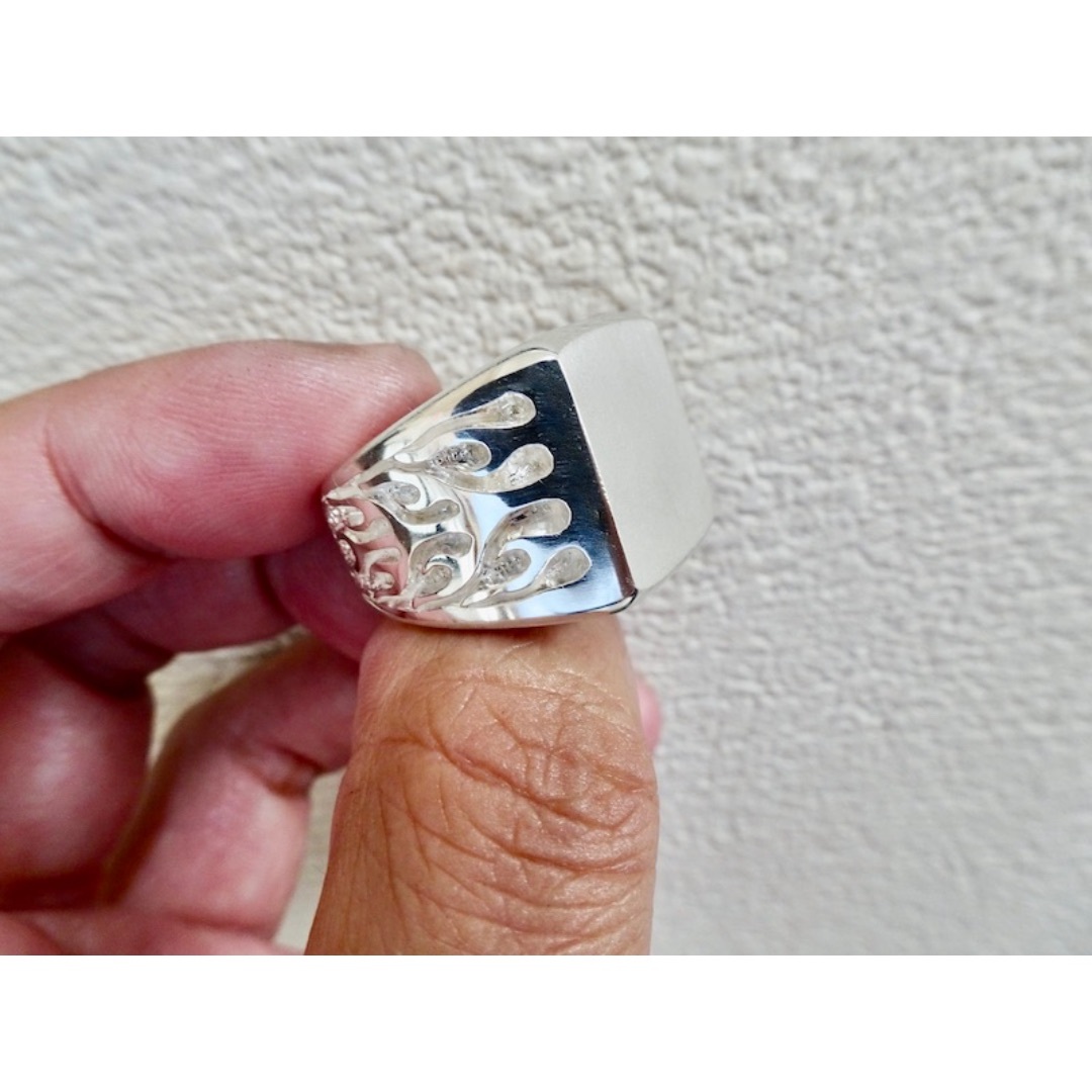 仁尾彫金『ファイヤーパターン、プラチナ印台リング』ハンドメイド262  メンズのアクセサリー(リング(指輪))の商品写真