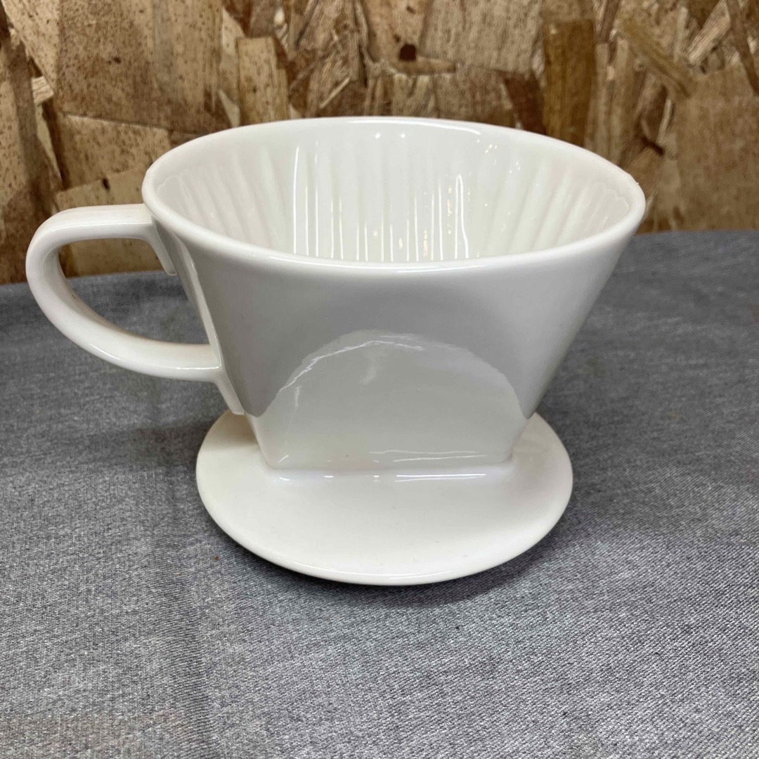 【Nし1447】Kalita カリタ　陶器　コーヒードリッパー 102  昭和  スマホ/家電/カメラの調理家電(コーヒーメーカー)の商品写真