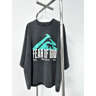 フィアオブゴッド(FEAR OF GOD)の【新品未使用】RRR123 × FEAR OF GOD  Tシャツ　2(Tシャツ/カットソー(半袖/袖なし))