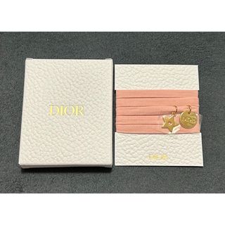 ディオール(Dior)の【新品】DIOR ディオール　ブレスレット　チャーム　ノベルティ　ピンク(ブレスレット/バングル)