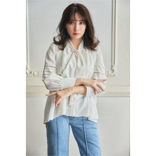 ハーリップトゥ(Her lip to)のherlipto Lace Trimmed Bow-Tie Blouse(シャツ/ブラウス(長袖/七分))