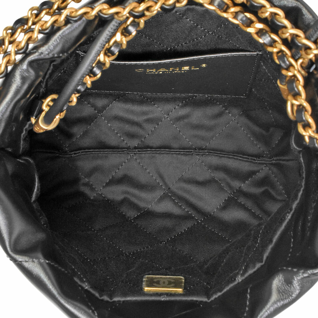 CHANEL(シャネル)のシャネル CHANEL 22 ミニ ハンドバッグ チェーン ショルダーバッグ ゴールド金具 ブラック カーフ AS3980 ホーボーバッグ【中古】 レディースのバッグ(ショルダーバッグ)の商品写真