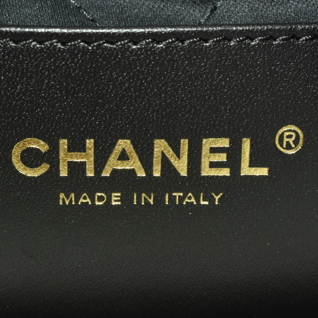 CHANEL(シャネル)のシャネル CHANEL 22 ミニ ハンドバッグ チェーン ショルダーバッグ ゴールド金具 ブラック カーフ AS3980 ホーボーバッグ【中古】 レディースのバッグ(ショルダーバッグ)の商品写真