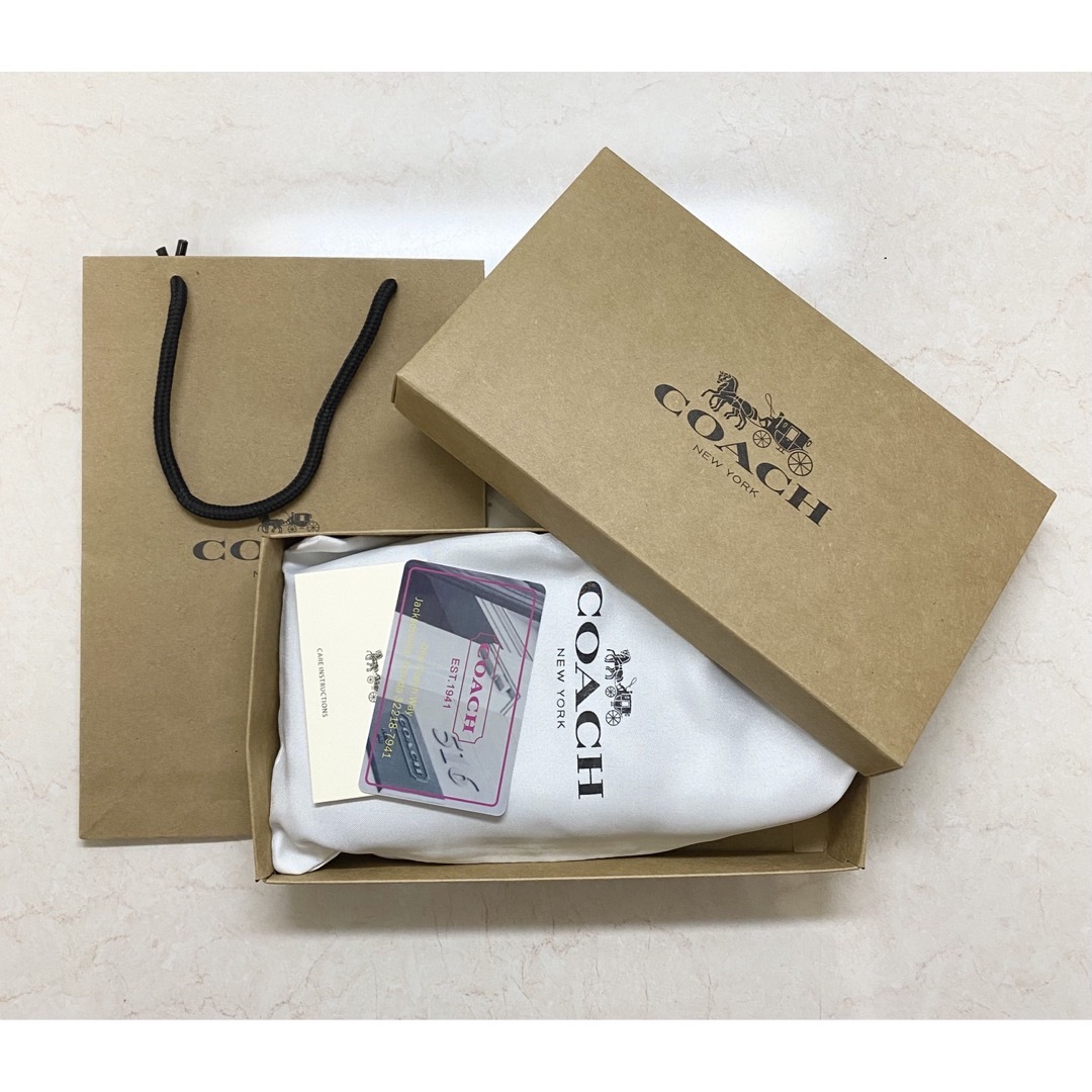 COACH(コーチ)の[新品未使用]✨COACH✨アラウンドジップ長財布　ストライプ付き✨ レディースのファッション小物(財布)の商品写真