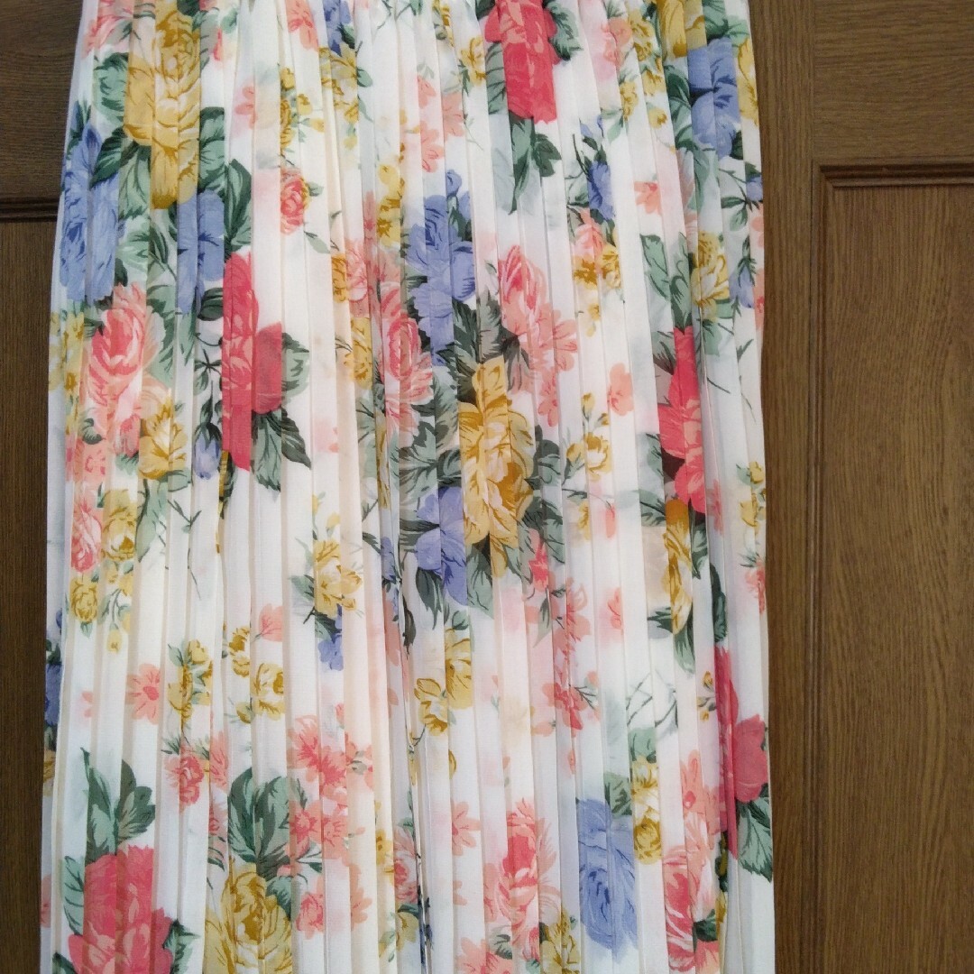 プリーツスカート花柄 レディースのスカート(ロングスカート)の商品写真
