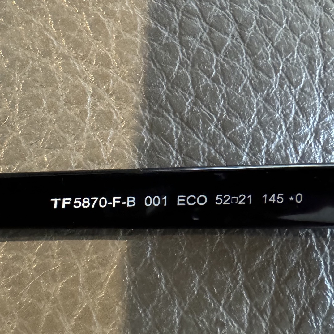 TOM FORD EYEWEAR(トムフォードアイウェア)のTomford TF5870-F-B トムフォード　未使用 メンズのファッション小物(サングラス/メガネ)の商品写真