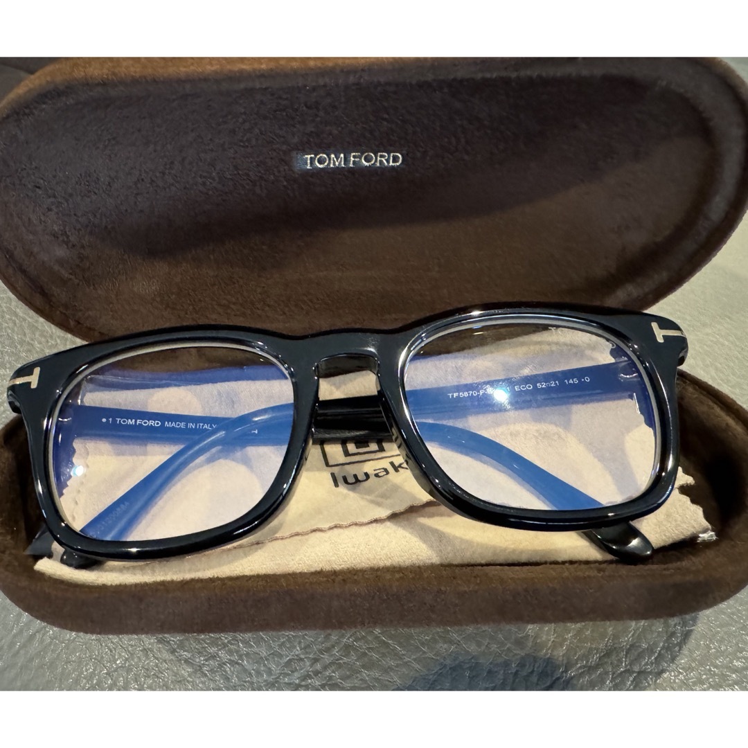 TOM FORD EYEWEAR(トムフォードアイウェア)のTomford TF5870-F-B トムフォード　未使用 メンズのファッション小物(サングラス/メガネ)の商品写真