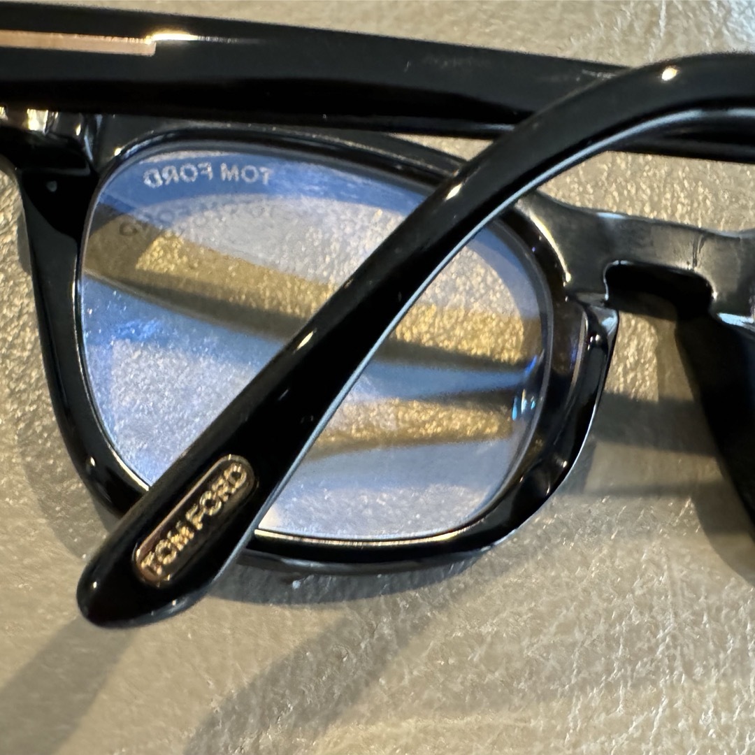 TOM FORD EYEWEAR(トムフォードアイウェア)のTomford TF5870-F-B トムフォード　未使用 メンズのファッション小物(サングラス/メガネ)の商品写真