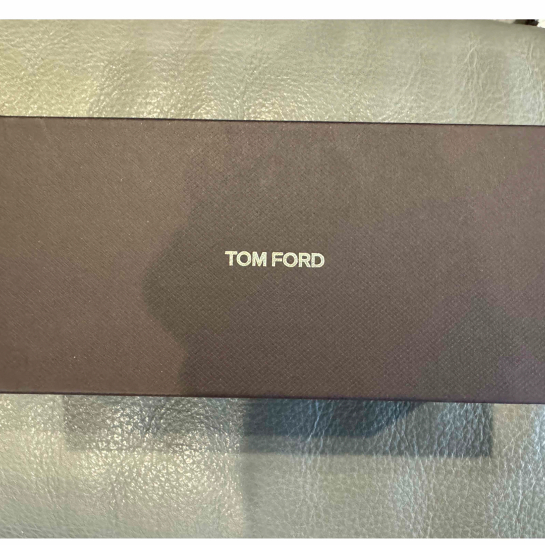 TOM FORD EYEWEAR(トムフォードアイウェア)のTomford TF5870-F-B トムフォード　未使用 メンズのファッション小物(サングラス/メガネ)の商品写真